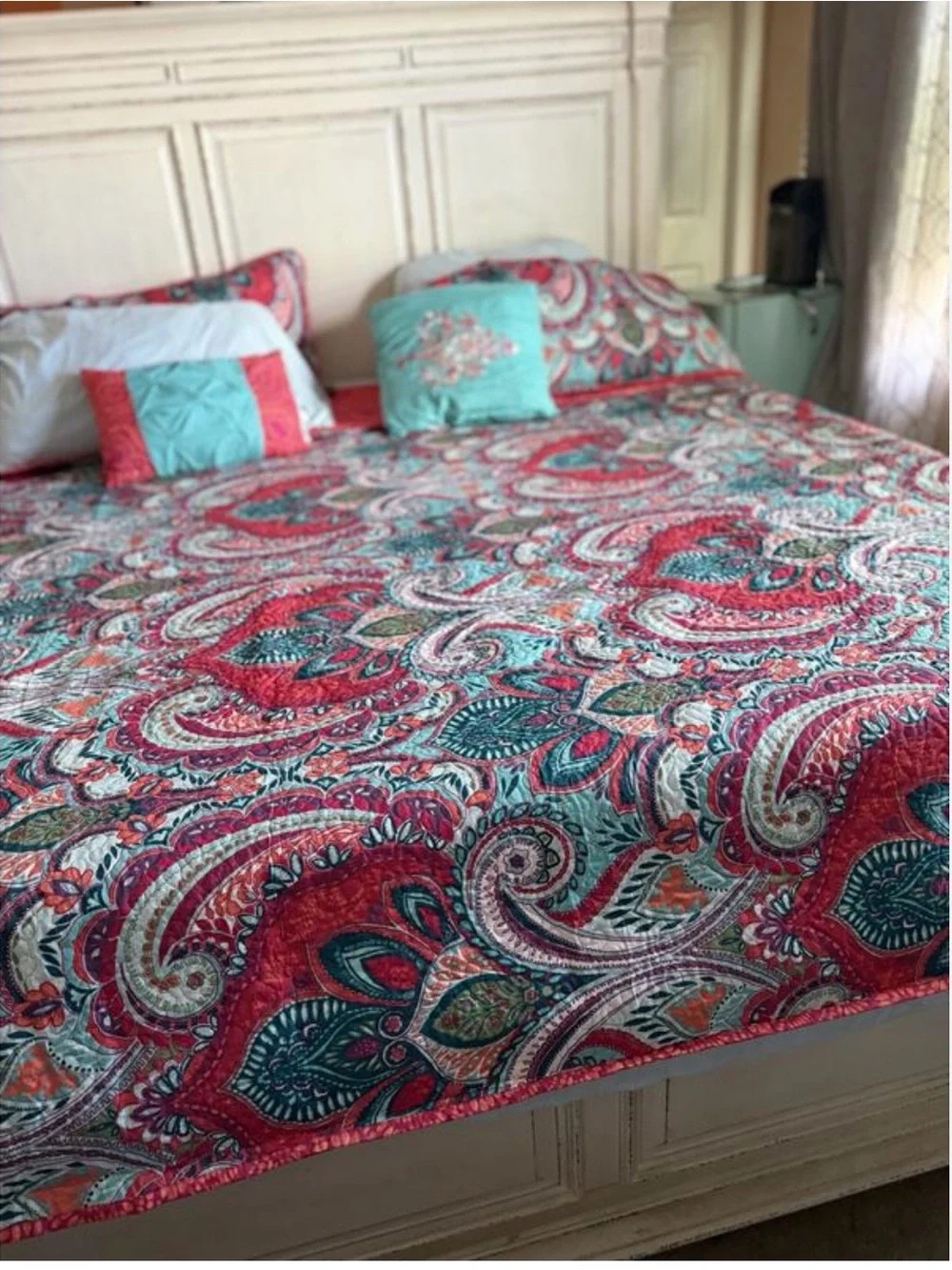 VCNY Home Casa damask reversible red paisley comforter